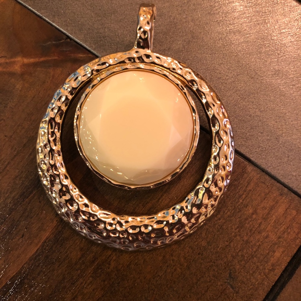 Pendant